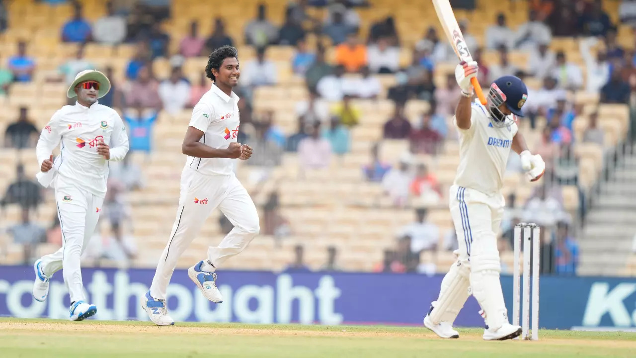 Hasan Mahmud Scripts History In 1st Test,  Becomes First Bowler From Bangladesh To Take 5 Wicket Haul In India