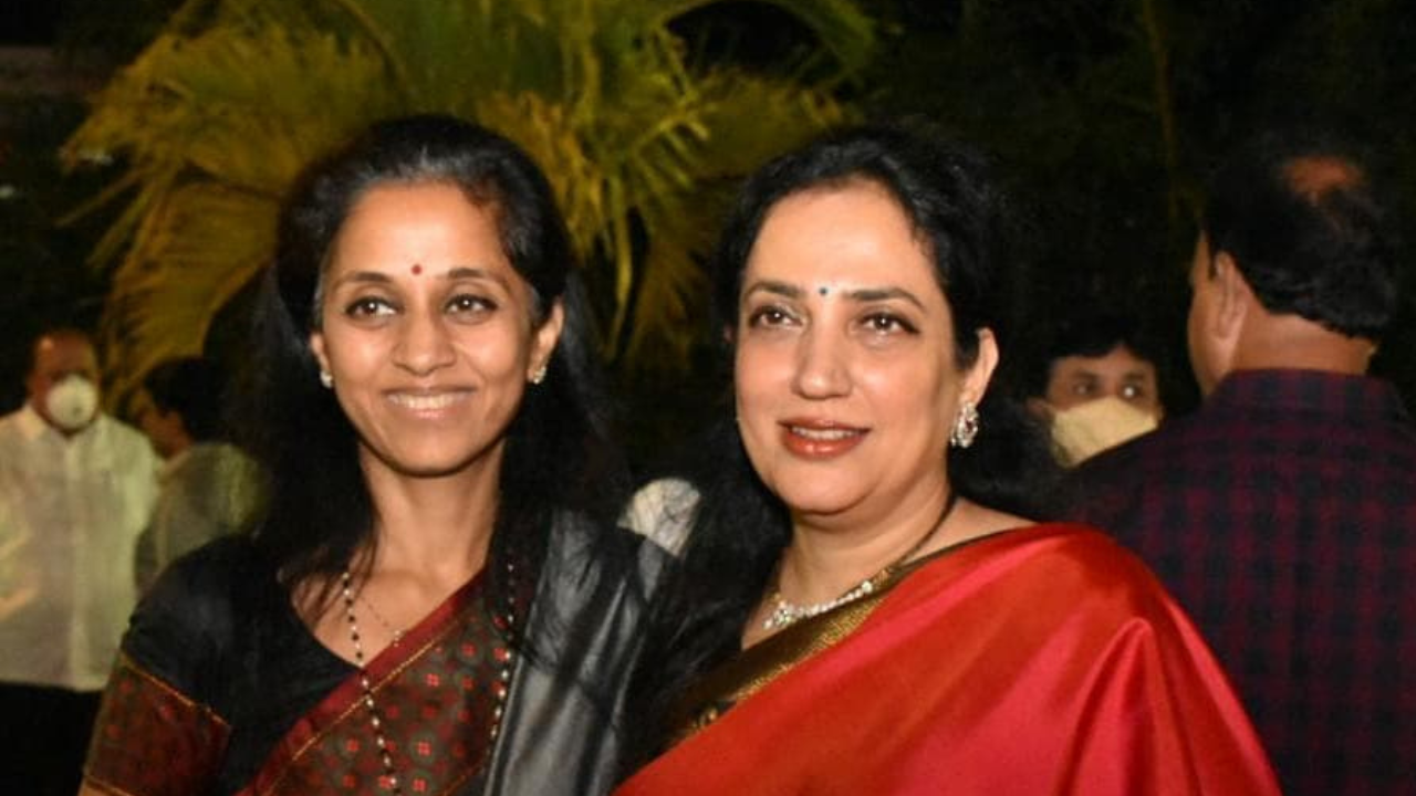 Supriya Sule With Rashmi Thackeray