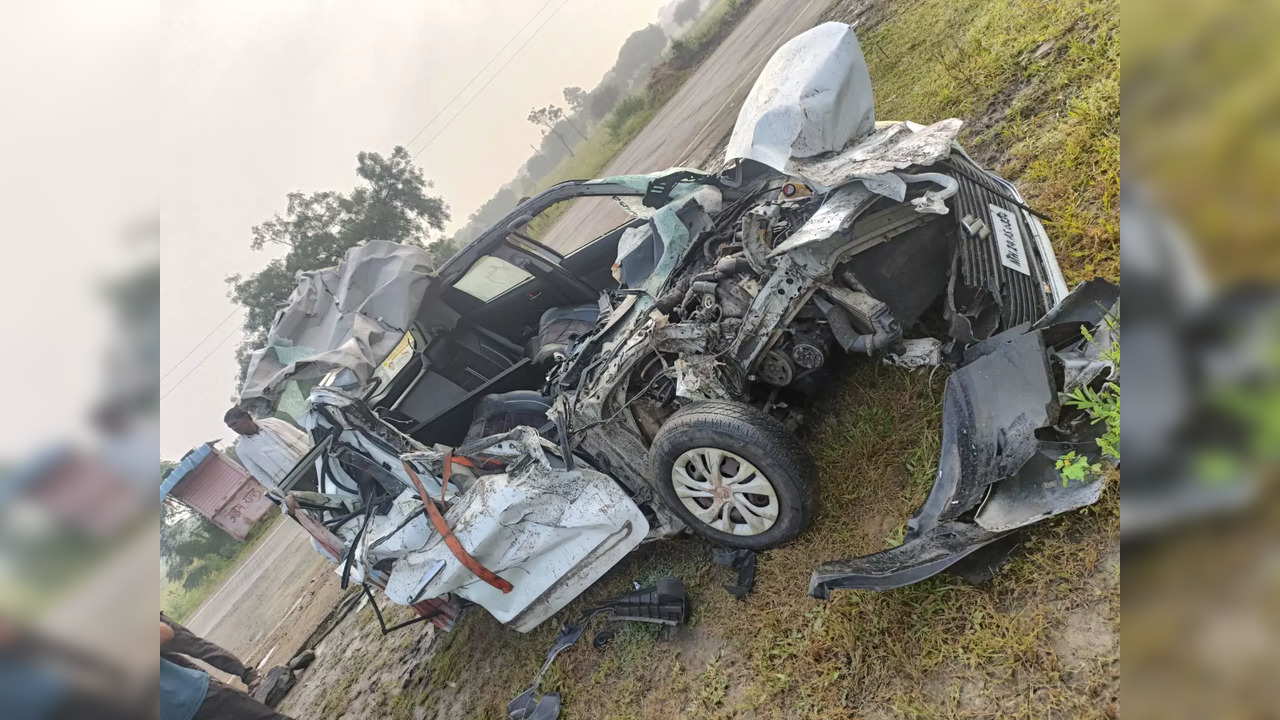 Horrific road accident on Ambajogai-Latur road