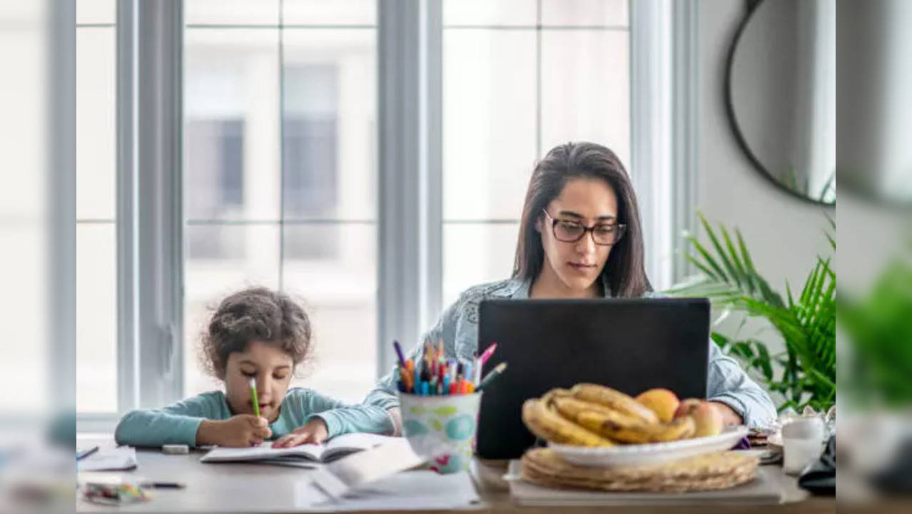 IIM Ahmedabad Report Shows Women Empowernment Status, Only 32% Indian Women Manage Work-life Balance