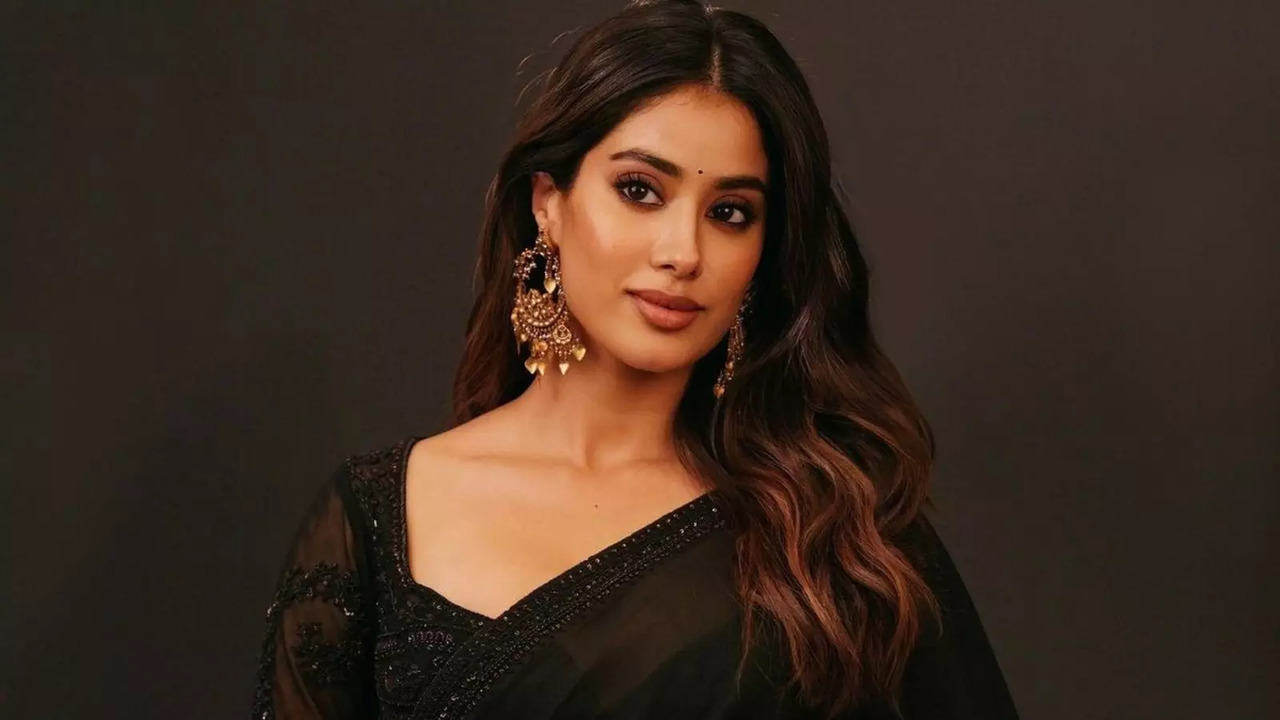 Janhvi Kapoor in Devara