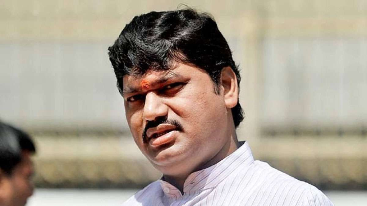 Maharashtra agriculture minister dhananjay munde