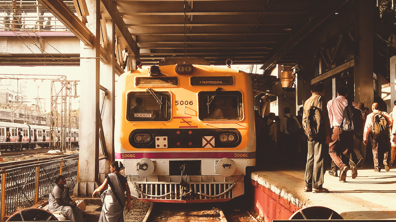 Train Block Between Goregaon-Kandivali Stations Till September 24