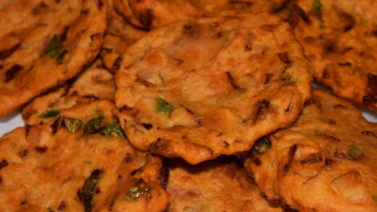 Kerala’s Wheat Flour Alavangu Paired With Kattan Chai Makes For Perfect Evening Snack