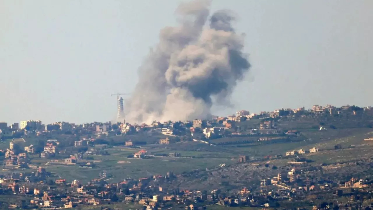 Israel bombs targets in southern Lebanon