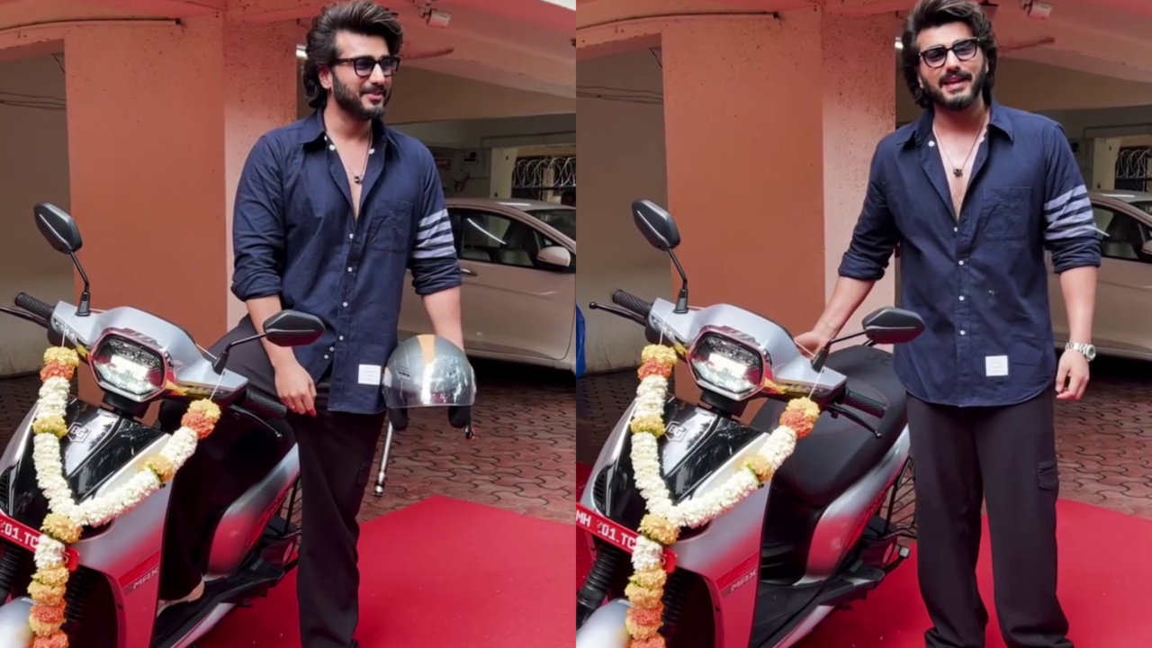 Arjun Kapoor Brings Home Rs 1.10 Lakh Worth Electric Scooter, Jokes 'Paps Se Bach Ke Nikal Saku Isliye Liya Hai'