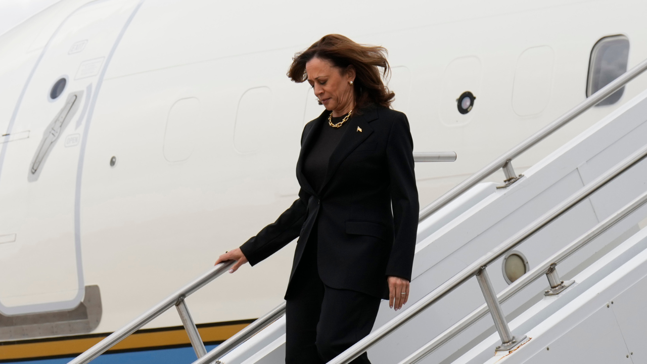 'Drunk' Secret Service Agent Allegedly Groped Kamala Harris' Female Staffer