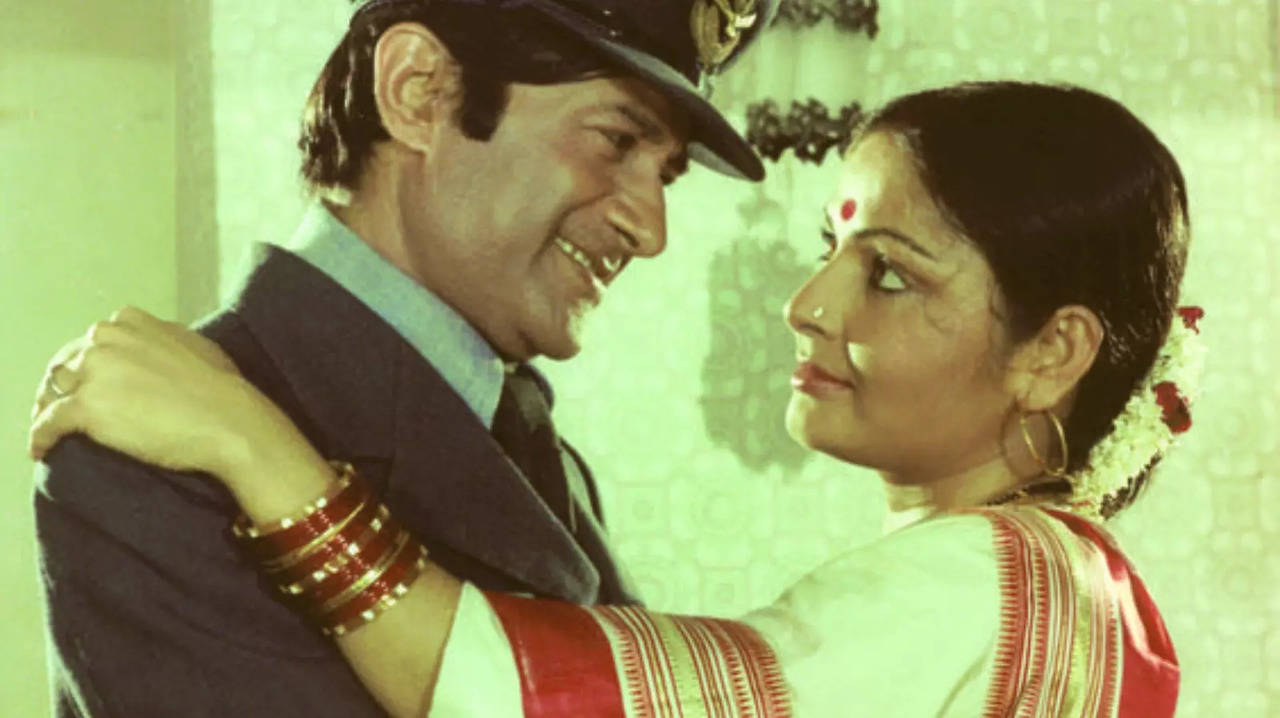 Dev Anand Birth Anniversary: Rakhee Gulzar Calls Him 'Non-Controversial Person', Says 'He Knew He Was Going To Die' | EXCLUSIVE