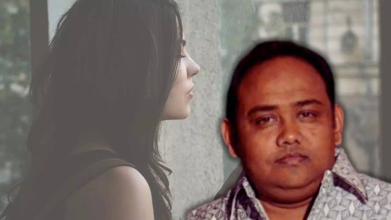 Rajshahi University Teacher accused for sending obscene messages to girls student