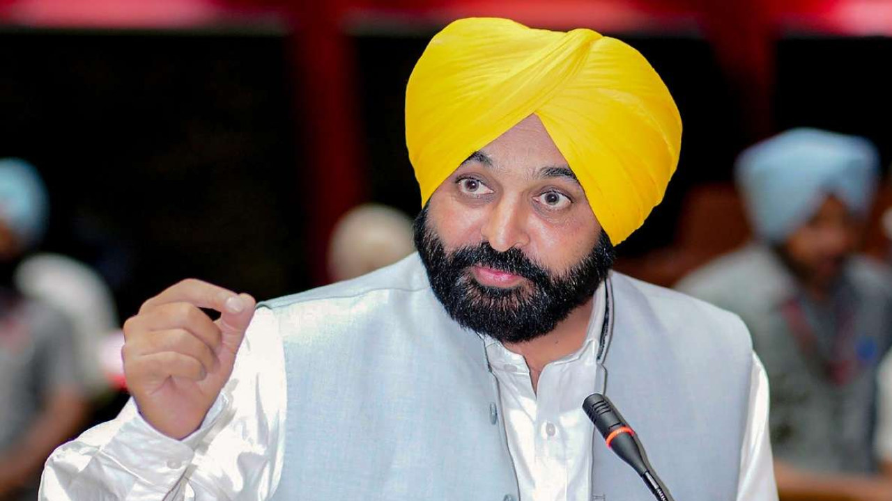 Punjab CM Bhagwant Mann Admitted To Fortis Hospital - VIDEO | Times Now