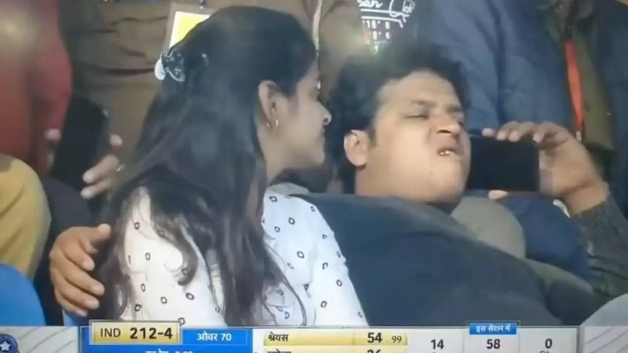 Shobit Pandey, aka Gutka Man, as seen on camera during the first India vs New Zealand Test at Green Park Stadium, Kanpur, in 2021. | Courtesy: Disney Hotstar