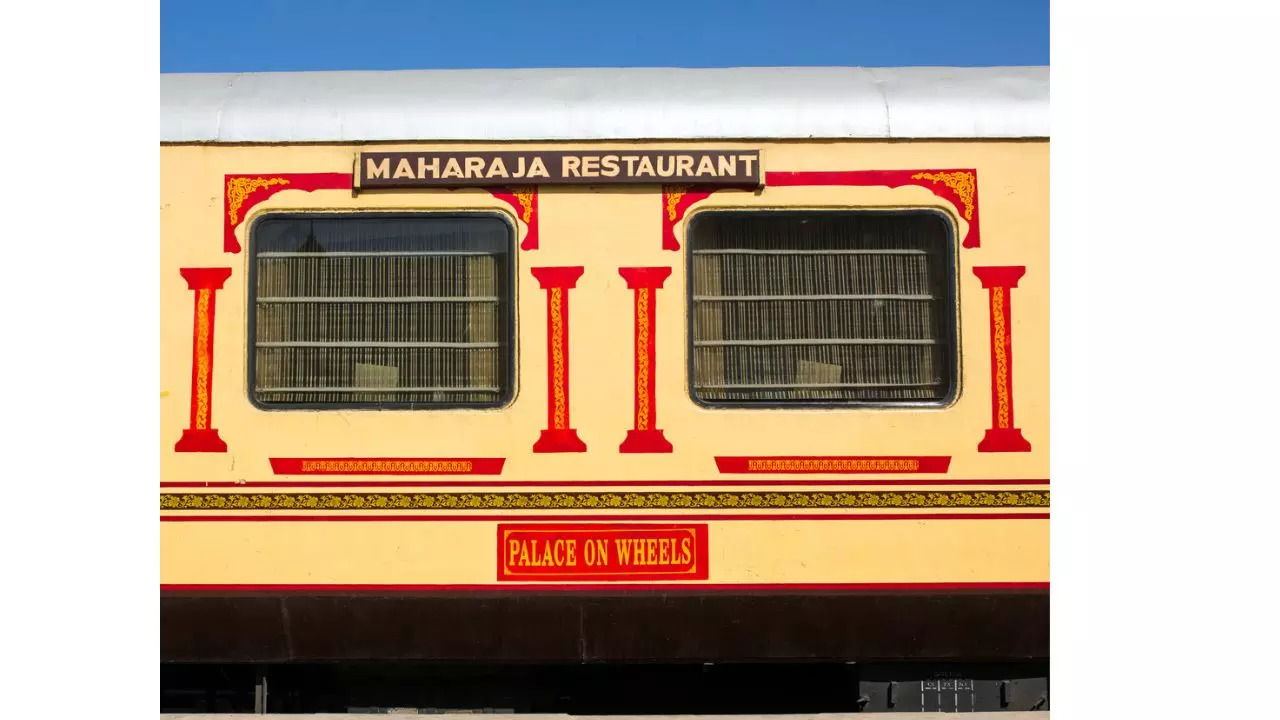 Palace on wheels