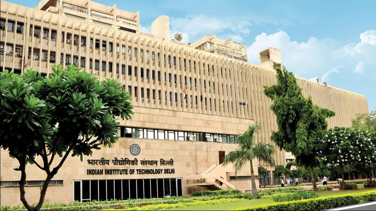 IIT Delhi Launches 'Research Communications Award' for PhD Scholars, Winners to Get Rs 25K Cash Award