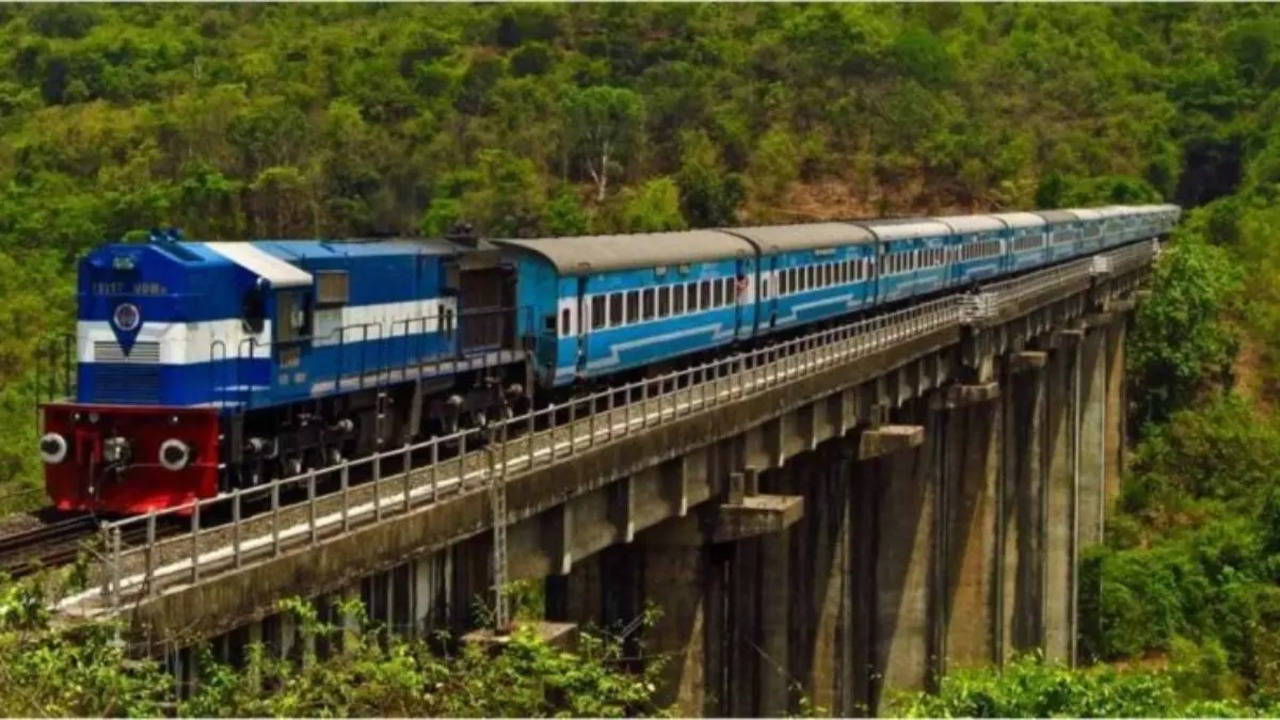 Railway announces special trains for festive season