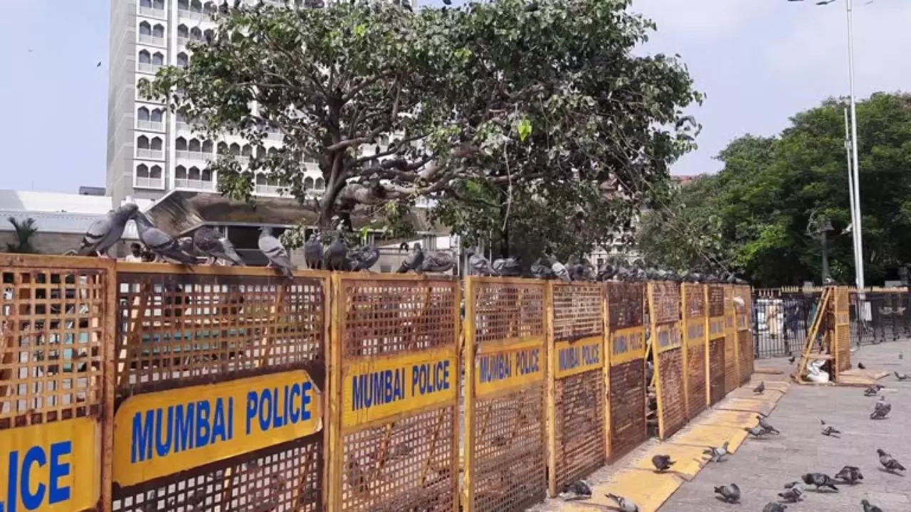 Mumbai police on alert after terror attack threat