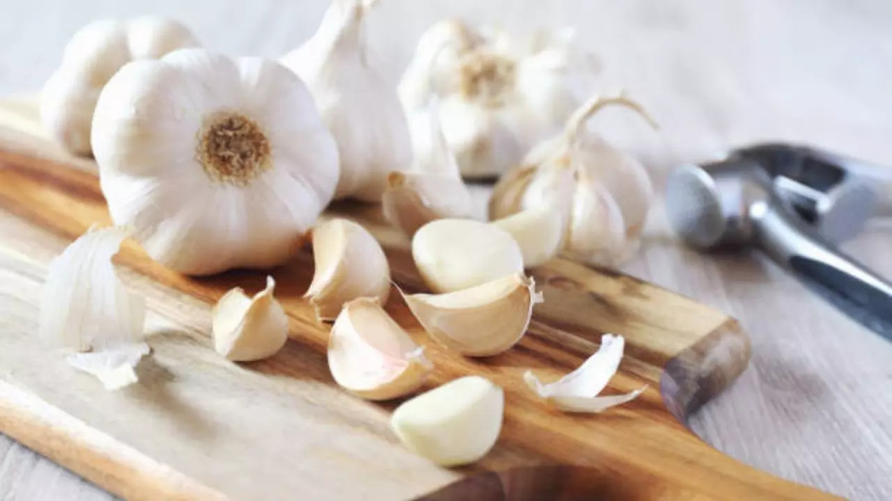 Know Why banned Chinese garlic Dangerous For Health