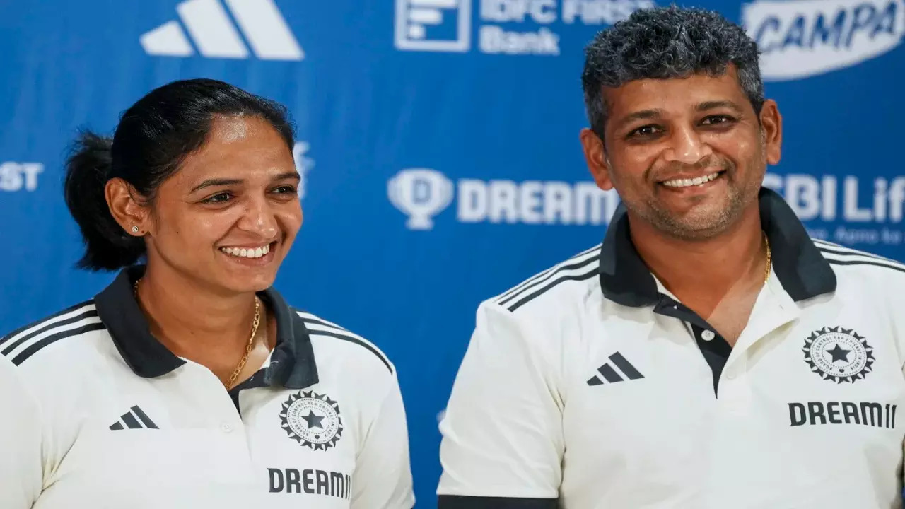 Harmanpreet Kaur and Amol Muzumdar