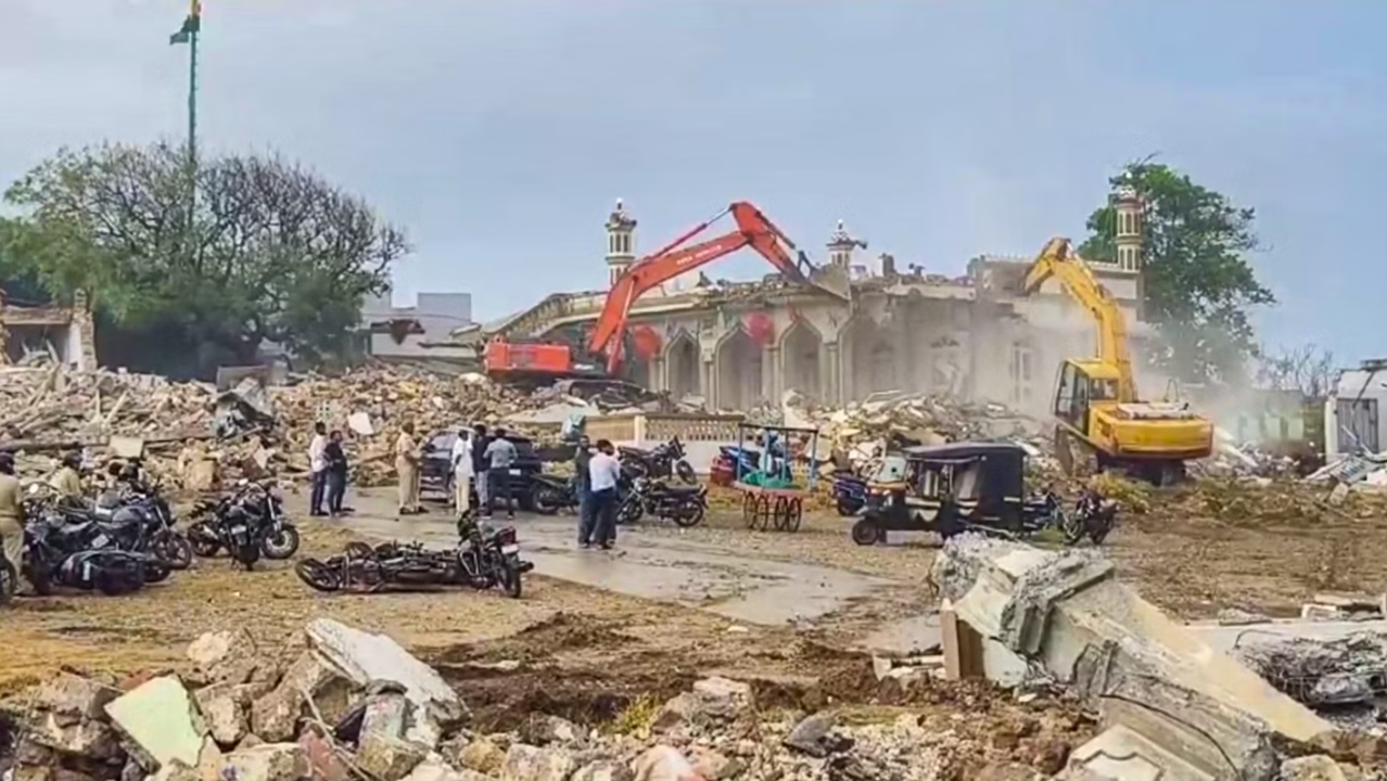 Demolition drive near Somnath Temple