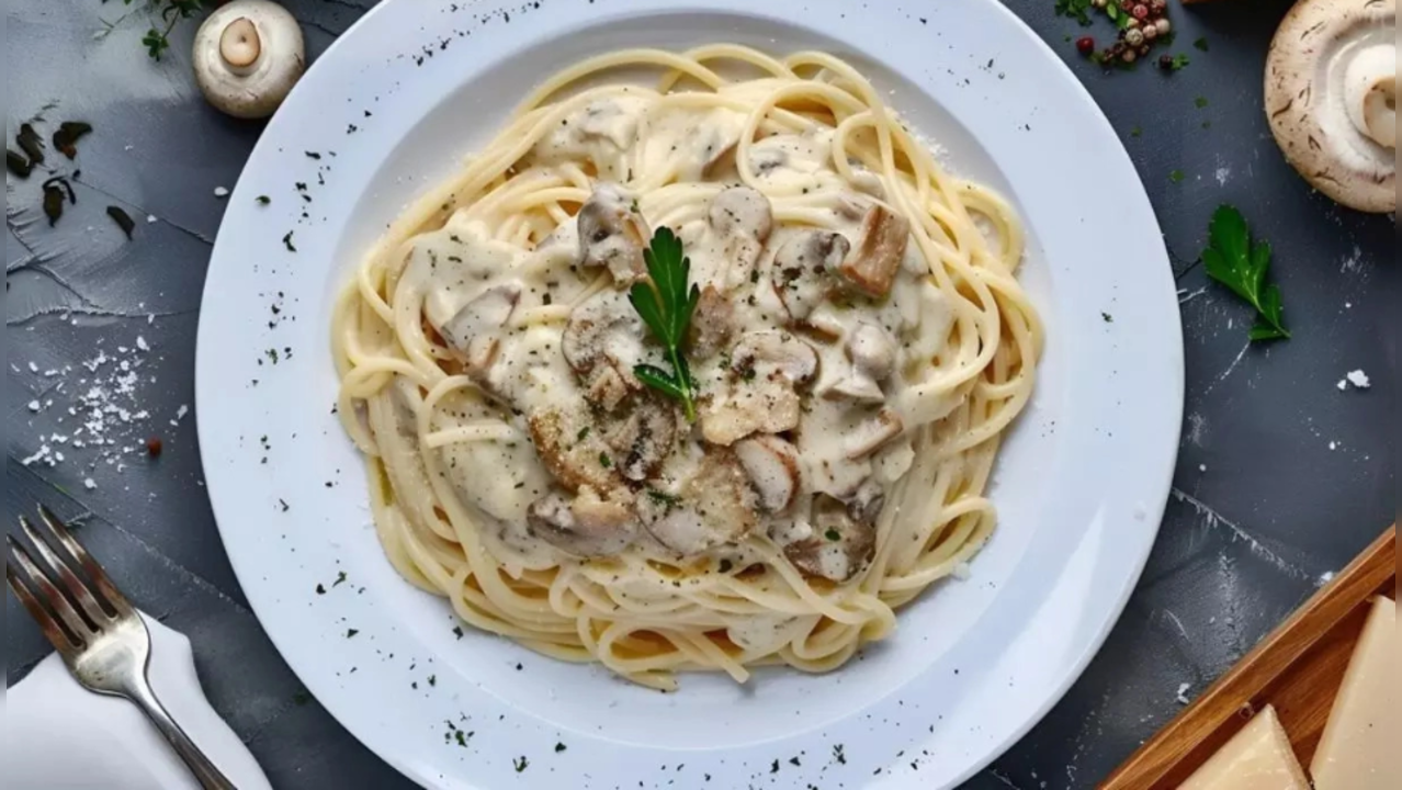 Creamy Mushroom Ragi Spaghetti