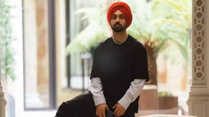 Diljit Dosanjh Introduces Mother At Concert Old Video On Lonely Childhood Resurfaces