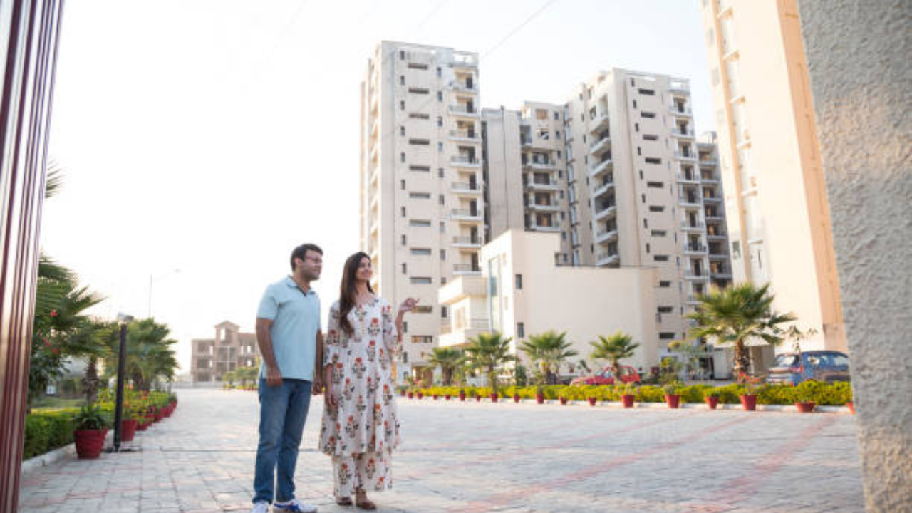 DDA Sees Huge Demand as 1,200 LIG and 440 EWS Flats Sold Across Delhi