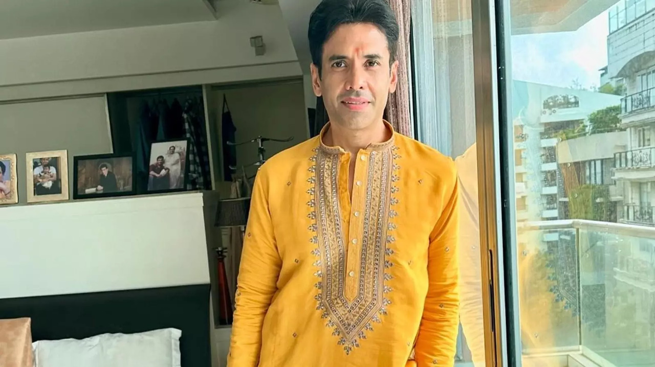 Tusshar Kapoor's Facebook Accounts HACKED. Actor Shares Note For Fans