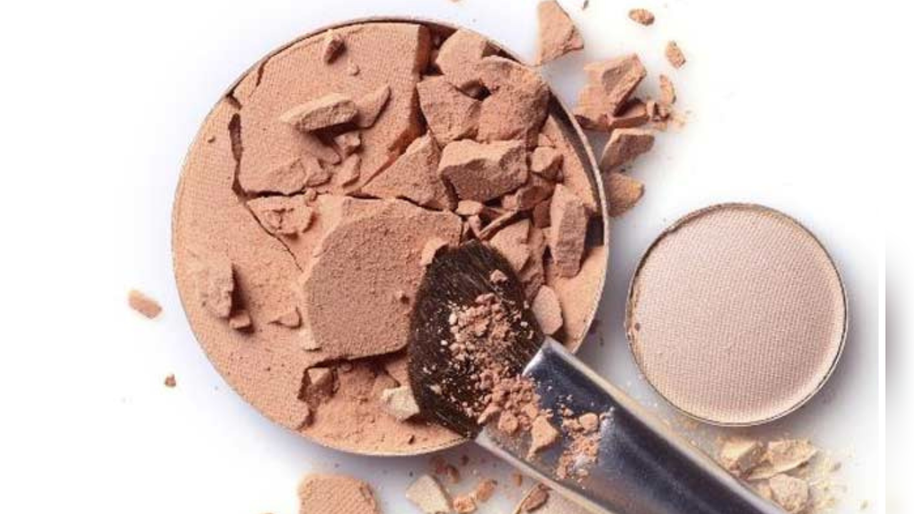 how to fix broken compact powder use these hacks