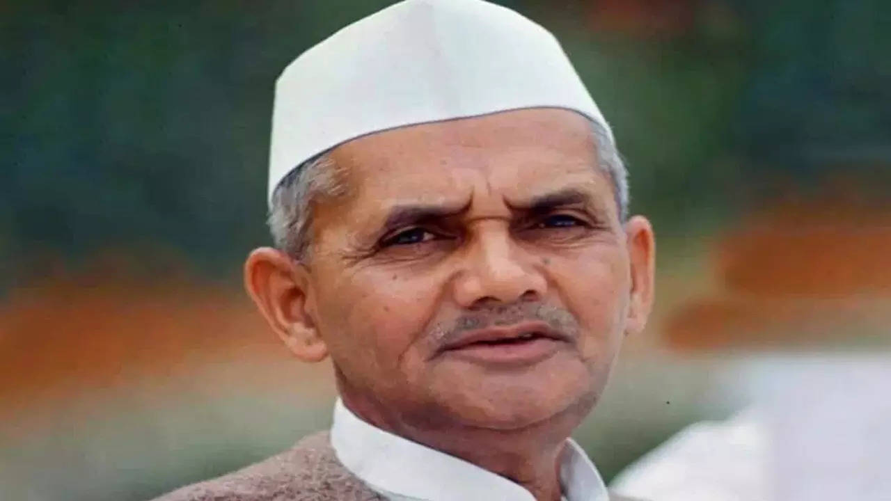 Lal Bahadur Shastri Jayanti 2024 Essay In Marathi