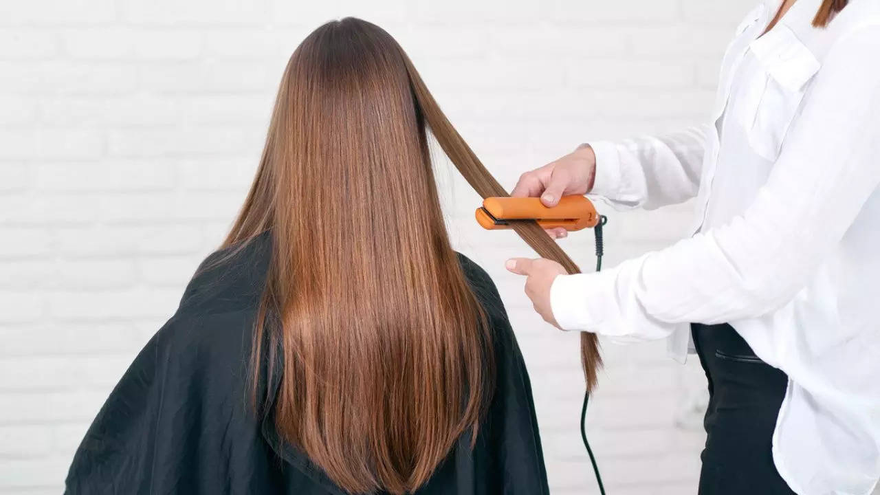 Keratin Hair Smoothening Treatment