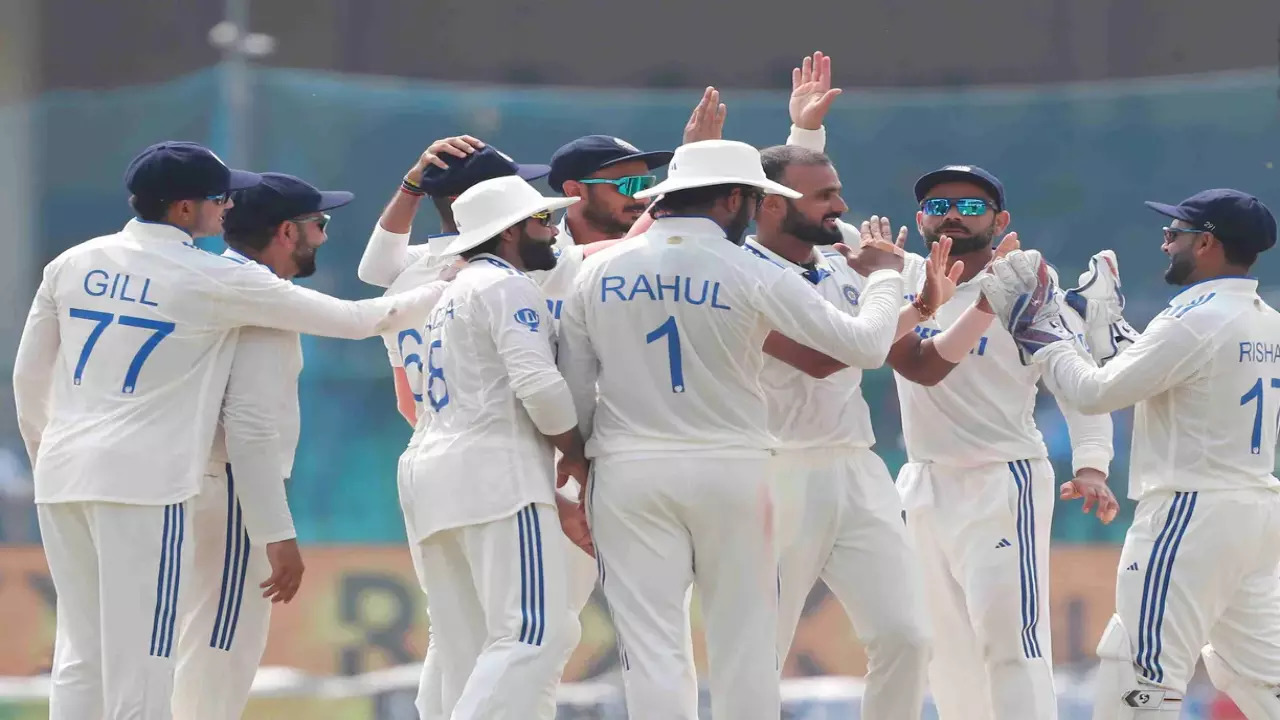 Indian players celebrating a wicket