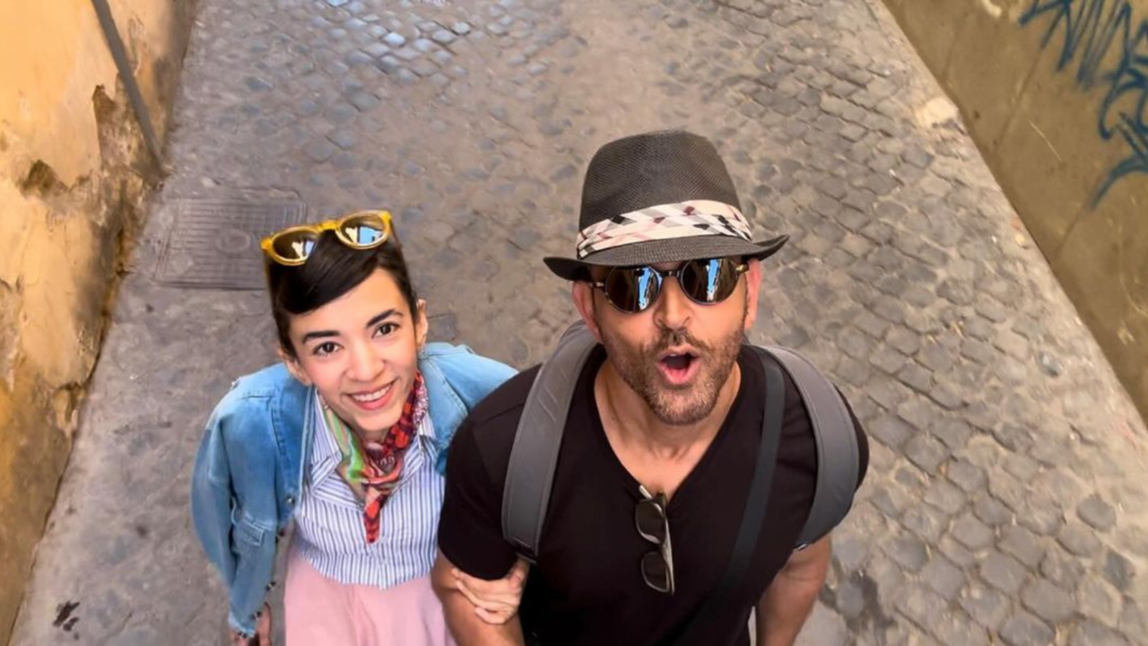 Hrithik Roshan Wishes 'Partner' Saba Azad Happy Anniversary, Drops Unseen Pic With Ladylove. See Post (Image Credit: Instagram)