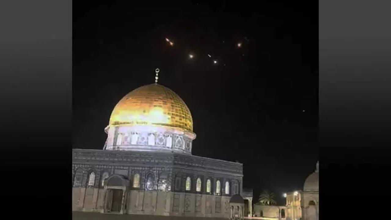 Iran Missiles In Israel Sky