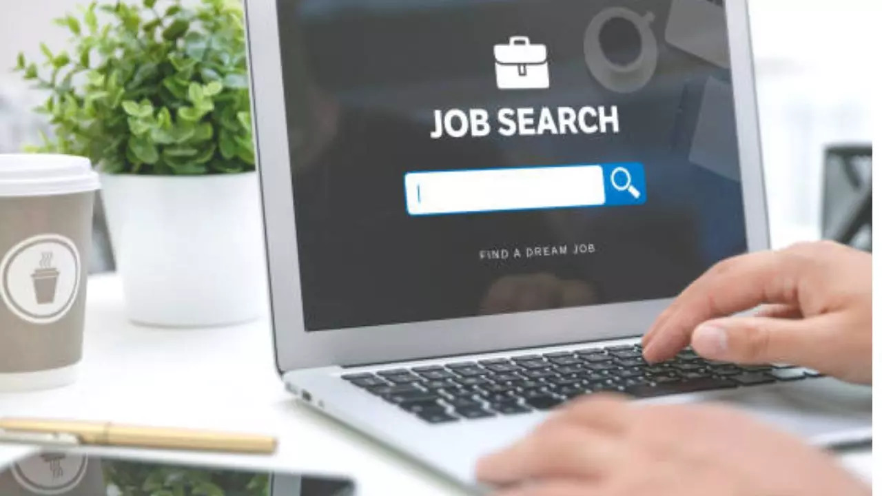 job search, istock