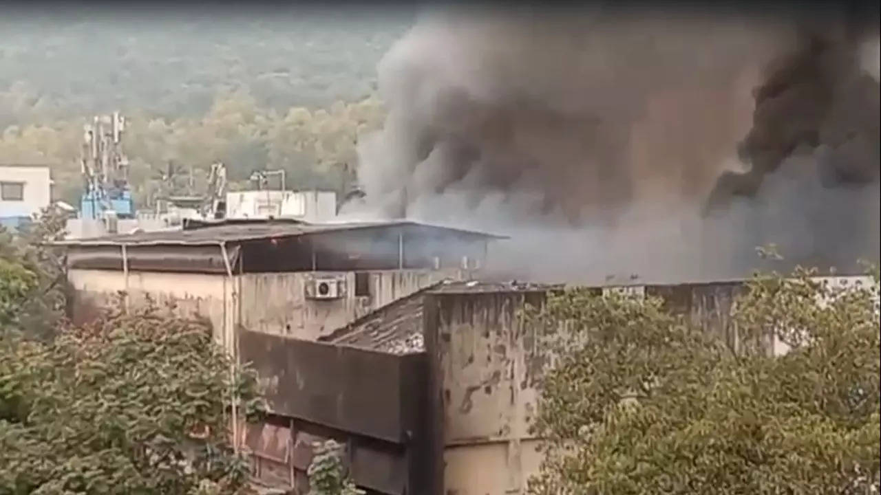 fire in thane