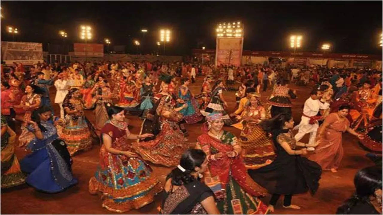 Dandiya Night 2024 (Photo: Pinterest)