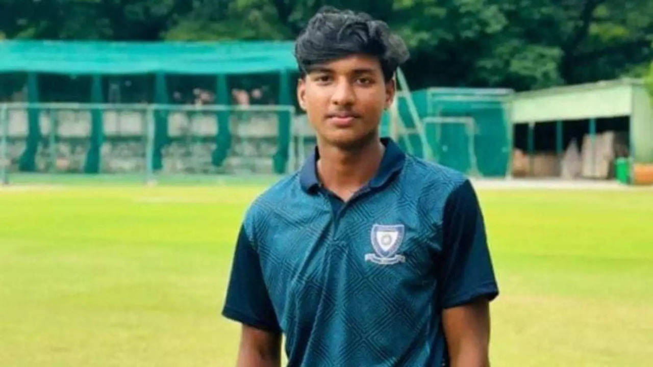 malayali player muhammad inan took six wickets against australia