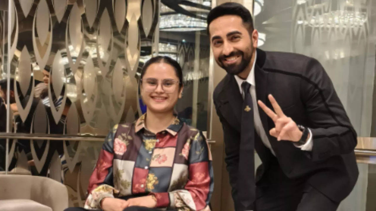 ayushmann khurrana's poem for paralympic gold medallists avani lekhara and navdeep singh leaves them emotional