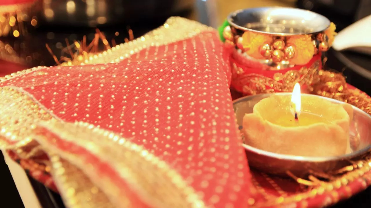 Karwa Chauth 2024 Keep These 7 Things In Your Sargi Thali To Avoid