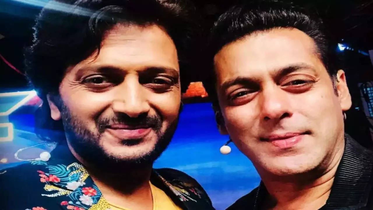 Bigg Boss Marathi 5 Finale: Salman Khan Interacts With Riteish Deshmukh, Praises Him For BB Marathi’s Success