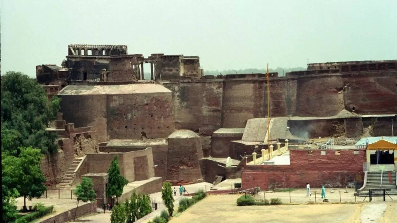 Did You Know India’s Oldest Surviving Fort Is In Punjab? | Times Now