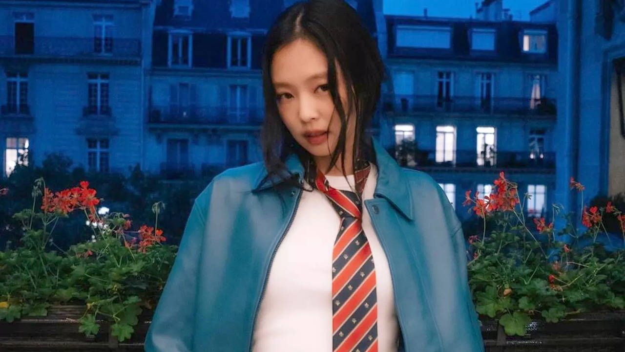 Blackpink's Jennie BODY SHAMED Ahead Of Solo Song Mantra Release, Fans Defend: She's Perfect!