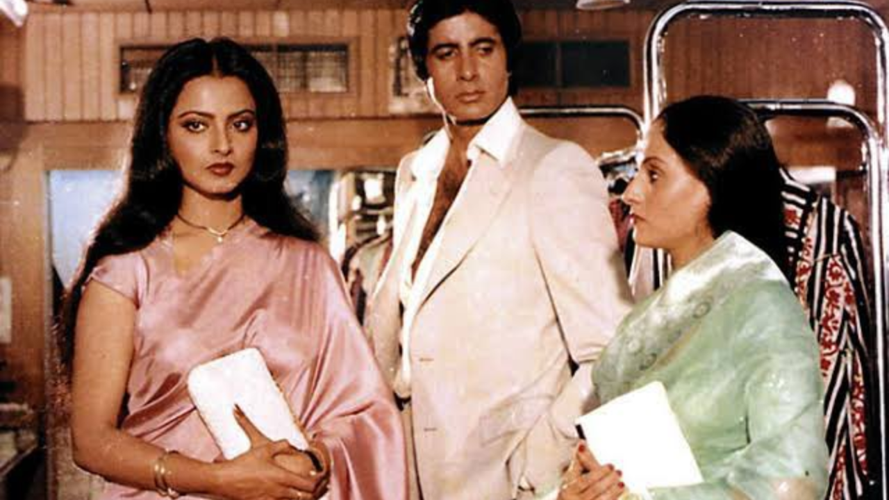 When Rekha Revealed Jaya Bachchan's REACTION To Her 'Love Scenes' With Amitabh Bachchan: Tears Poured Down...