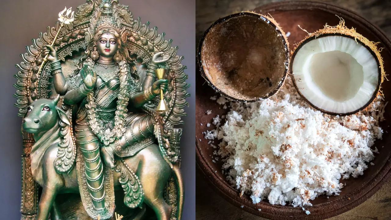 Maa Mahagauri Is Worshipped With Coconut