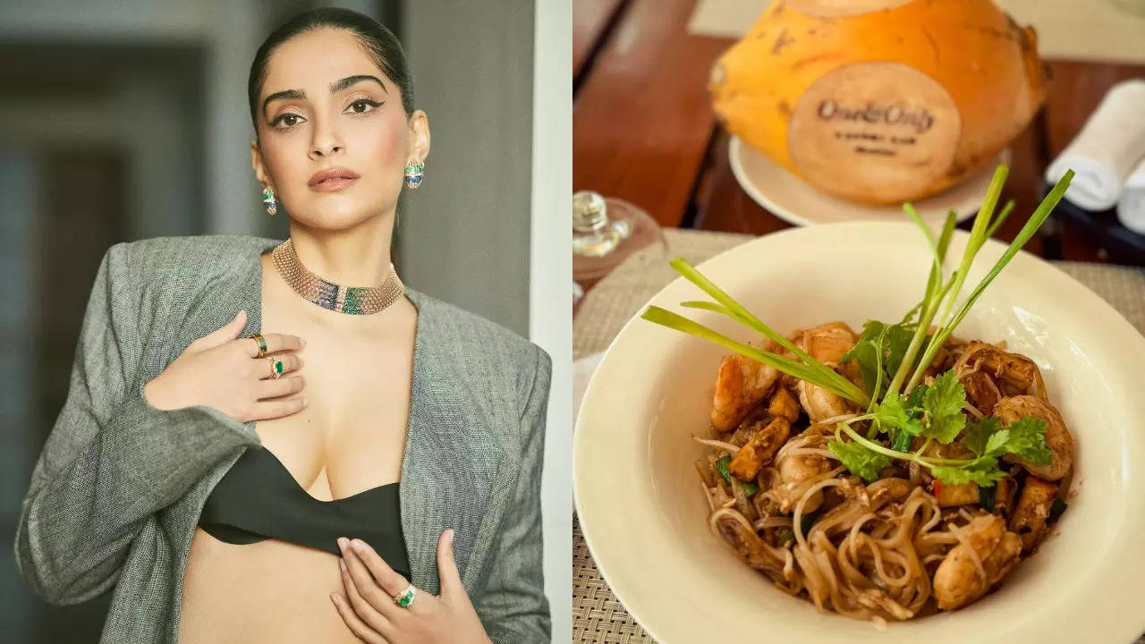 Kapoor Indulges In Some Crab, Pad Thai Noodles And More In Her Recent Trip To Maldives