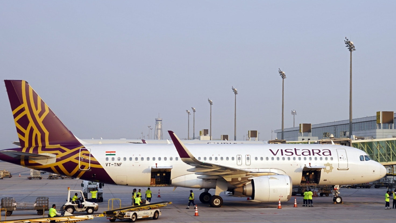 Vistara Flight Makes Emergency Return to Hyderabad Due to Technical Snag