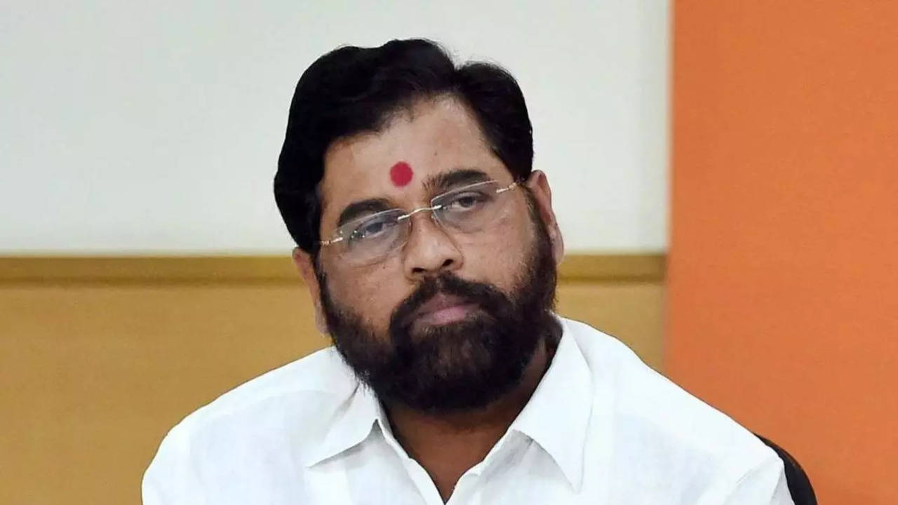 Legal Notice to CM Eknath Shinde