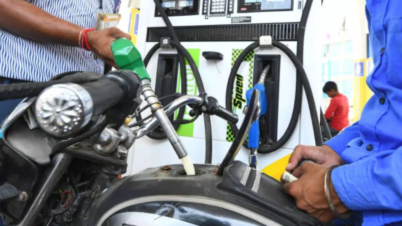 Representative Image: Petrol Dealers Association In Pune To Go On Strike Against Oil Companies