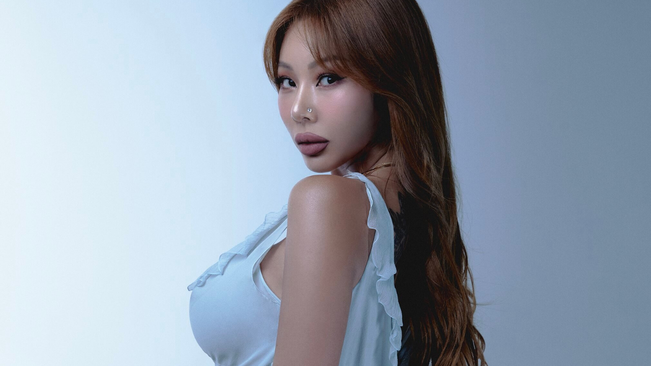 Jessi's Fan Assaulted By Her Entourage Over Photo Request, Rapper Issues Apology