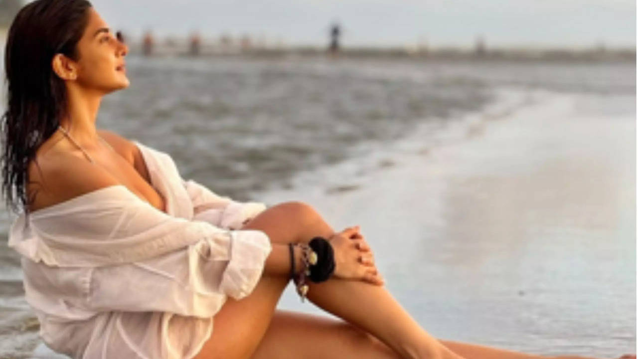 THIS Is How Jennifer Winget Spends Her Times Between Shoots