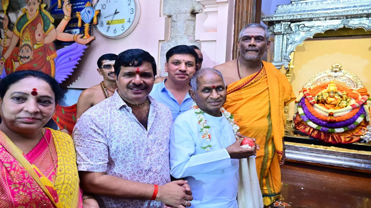 Ilaiyaraaja at Chamundeshwari temple before Yuva Dasara